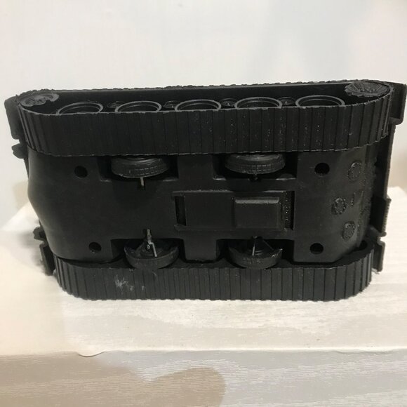 Set Of 3 Military Tanks & 1 Army Ambulance 1:72 Scale Toy Models Tan Plastic - Picture 14 of 16